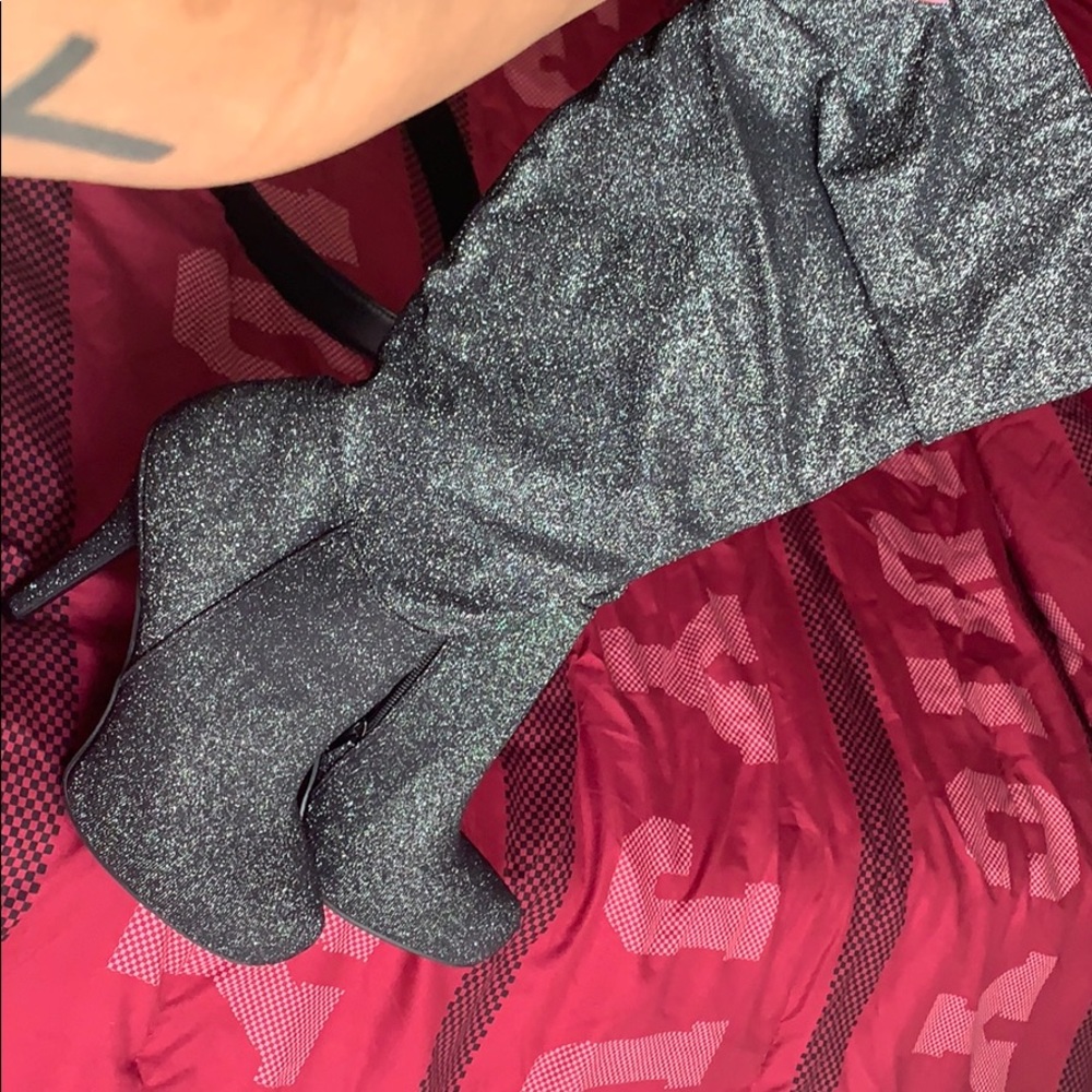 Sparkle boot heels size 7